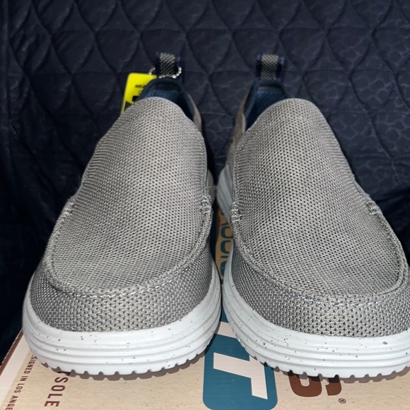 NIB Skechers Men's Gray Slip-On Size 12 - Picture 5 of 8